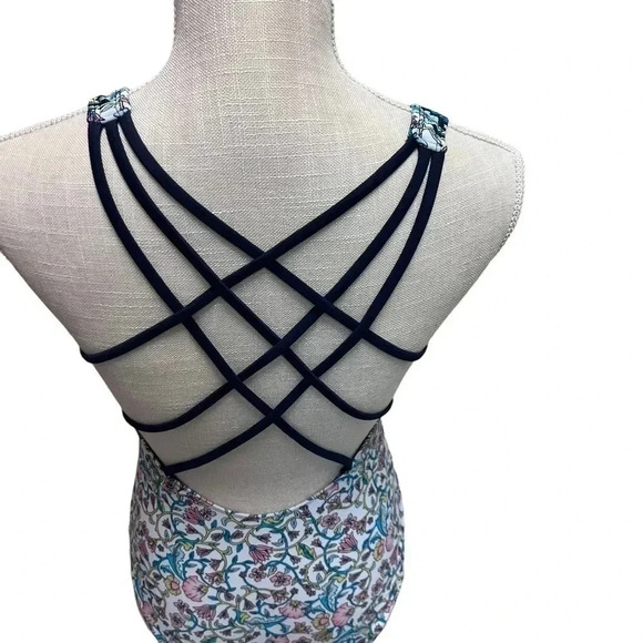 WOMEN’S KONA SOL 1 PIECE SWIMSUIT•SIZE MEDIUM•MULTI COLORED FLORAL DESIG… - Picture 6 of 9